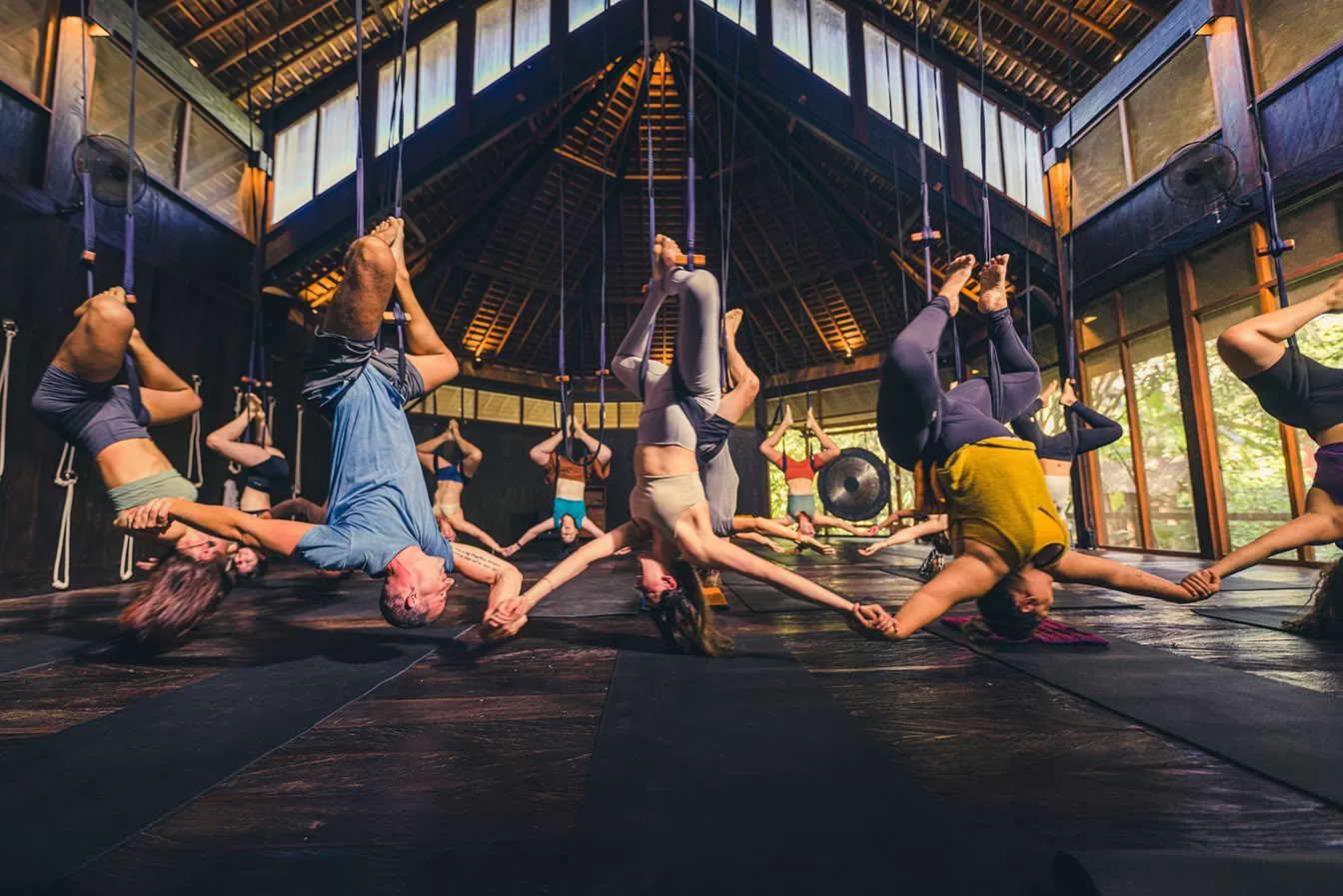 Formación de Profesores de Yoga de 300 Horas Elements