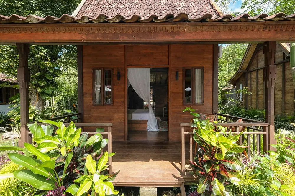 Lucidflow 100h de 300h ytt - Formación de Profesores de Yoga en Bali