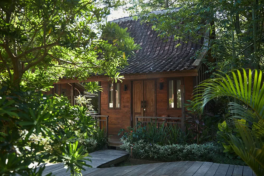 Lucidflow 100h de 300h ytt - Formación de Profesores de Yoga en Bali