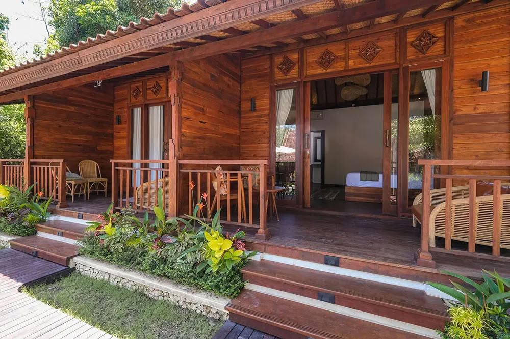 Lucidflow 100h de 300h ytt - Formación de Profesores de Yoga en Bali