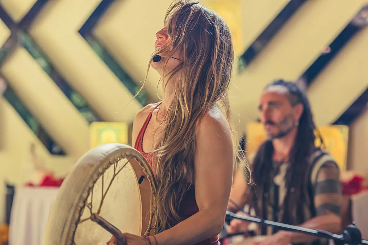 Lucidflow 100h de 300h ytt - Formación de Profesores de Yoga en Bali