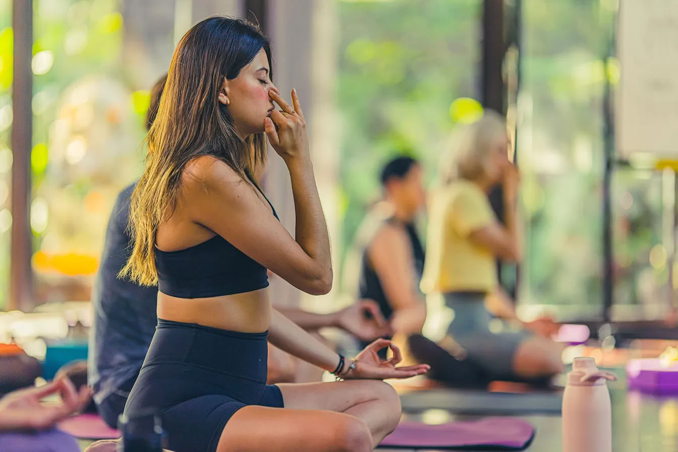 Lucidflow 100h de 300h ytt - Formación de Profesores de Yoga en Bali