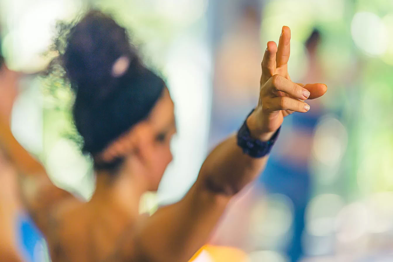Lucidflow 100h de 300h ytt - Formación de Profesores de Yoga en Bali