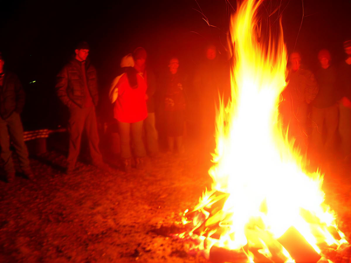 Ceremonia de Caminata sobre Fuego
