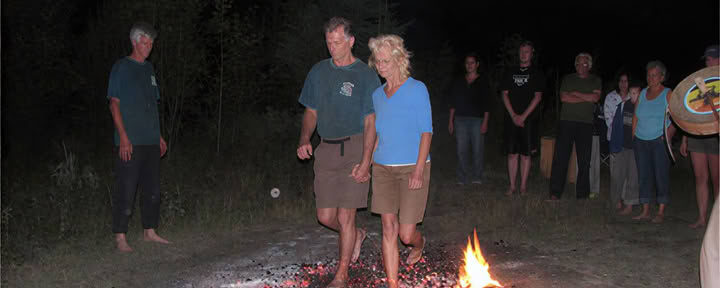 Ceremonia de Caminata sobre Fuego