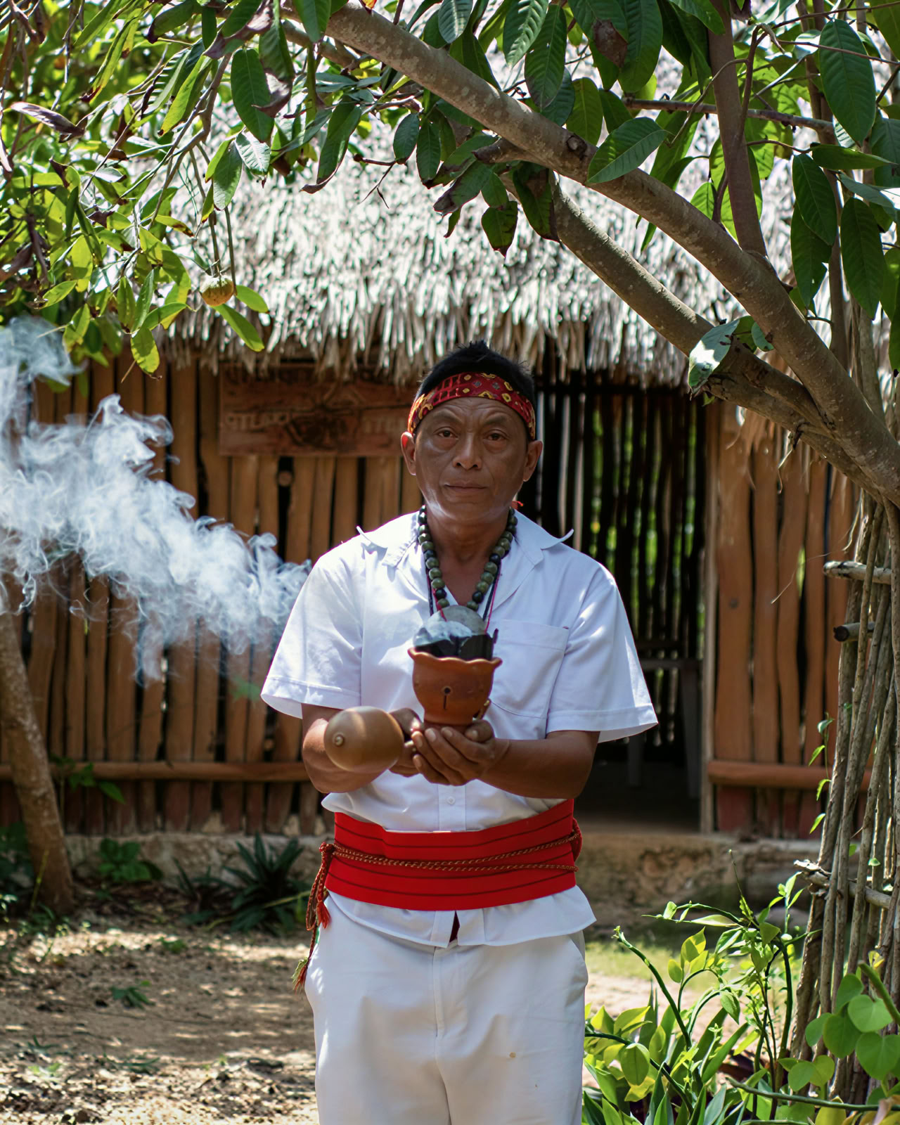 Coba y Encuentro con un Sanador Maya