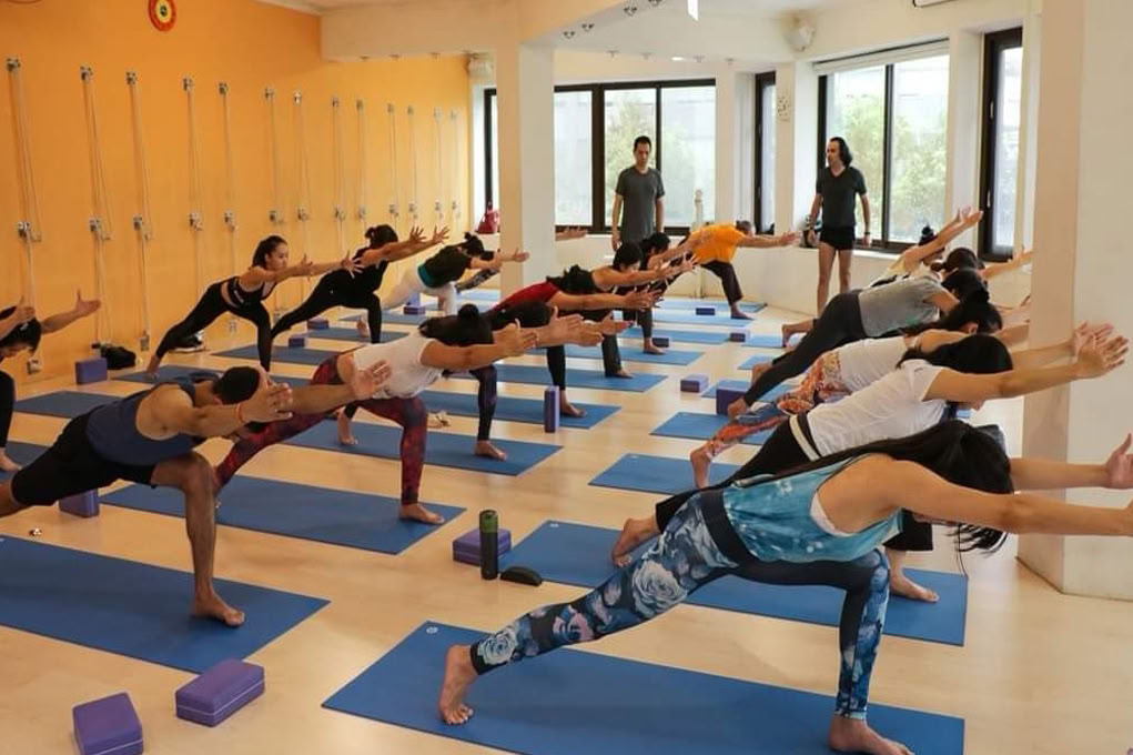 10 Días Retiro de Yoga Iyenger