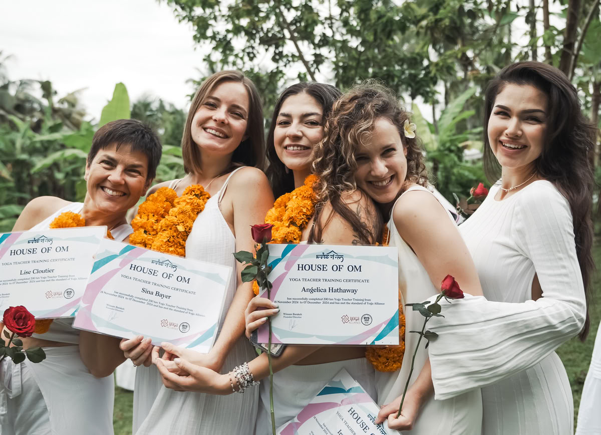 200hrs Formación de Profesores de Yoga en Bali, Amertham