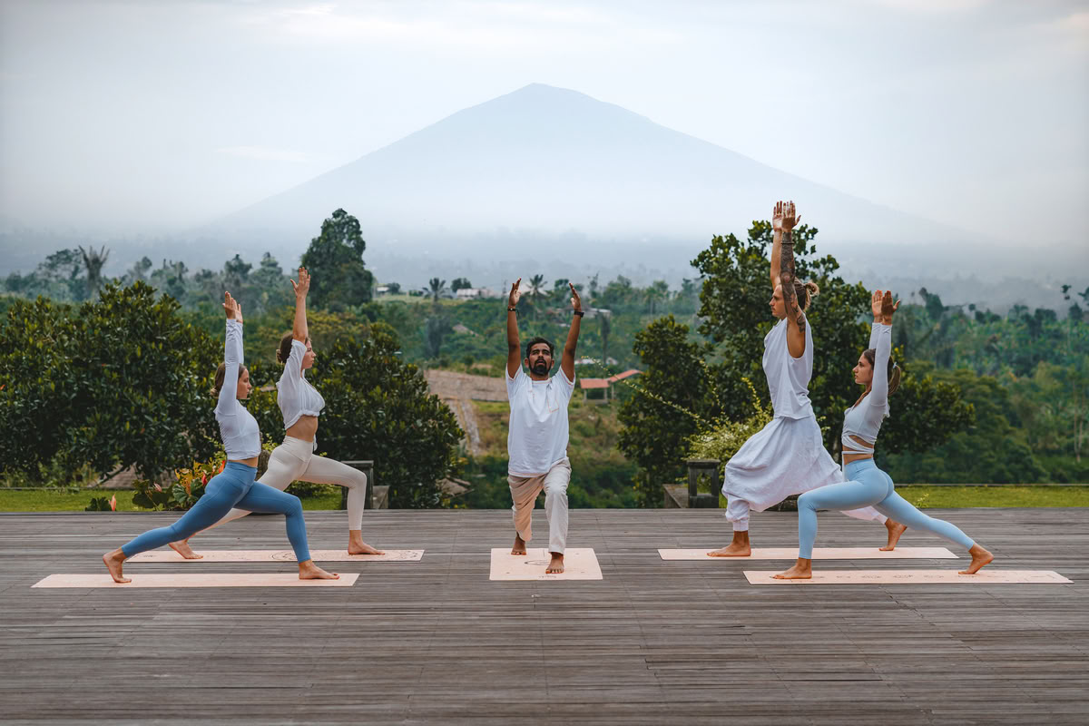 200 horas de YTT en Pelaga, Bali – 26 de oct. – 14 de nov. de 2026