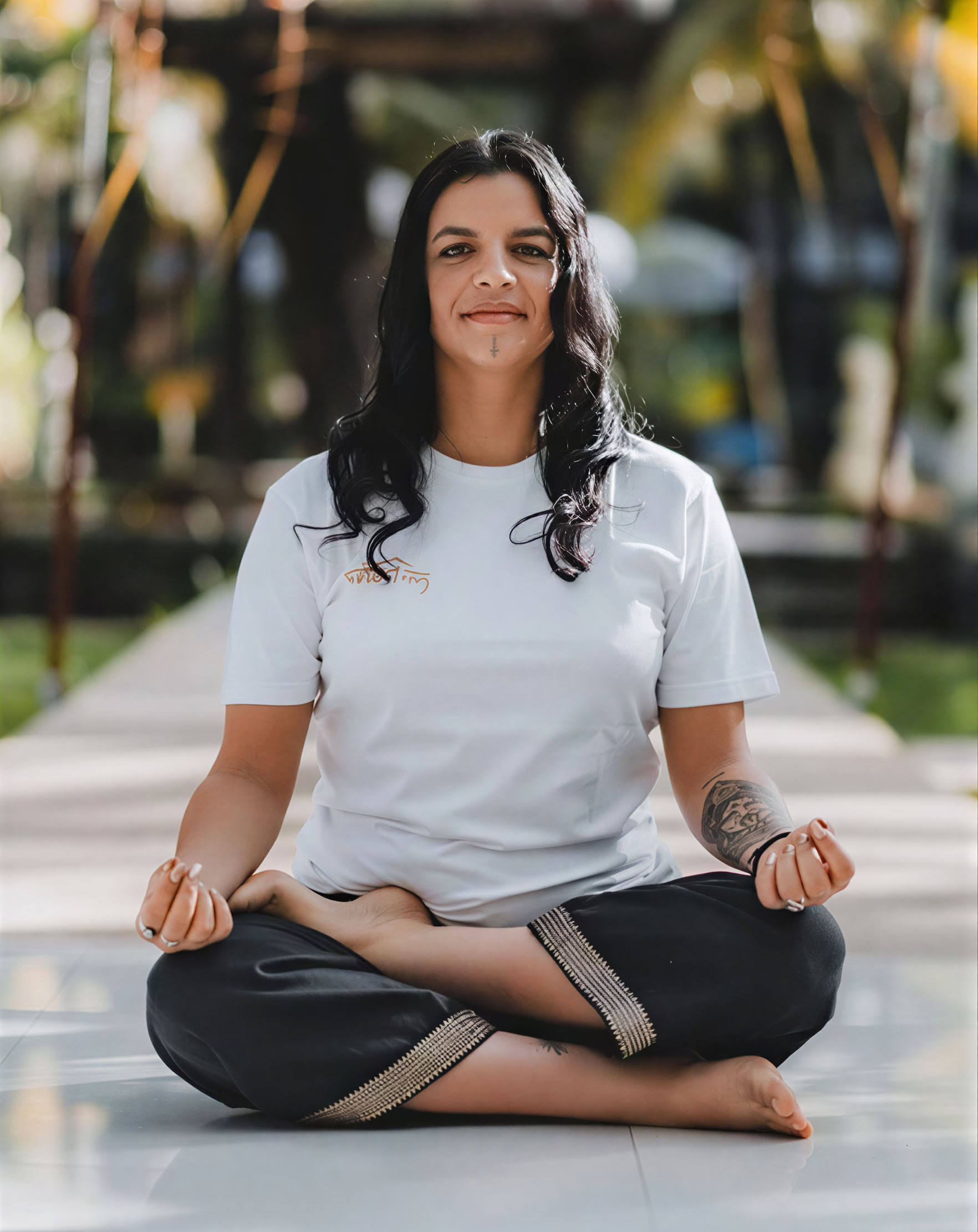 Formación de profesores de yoga híbrida de 200 horas/300 horas – 27 nov - 6 dic