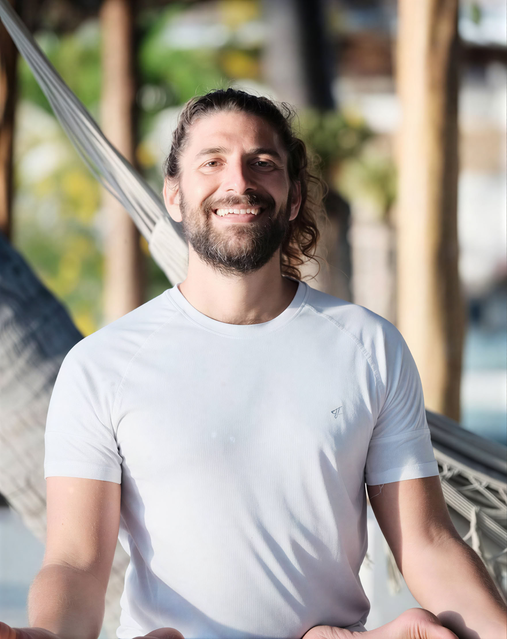Formación híbrida de profesores de yoga de 200 horas / 300 horas – 21 de dic. – 30 de dic. de 2026