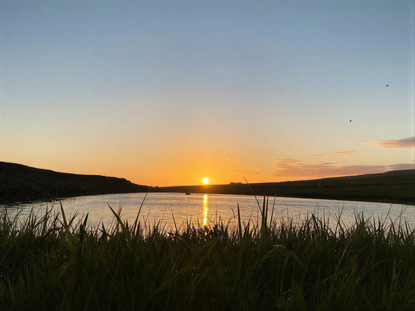 Yoga & Hiking Midnightsun Retiro en Islandia – Fechas 2025