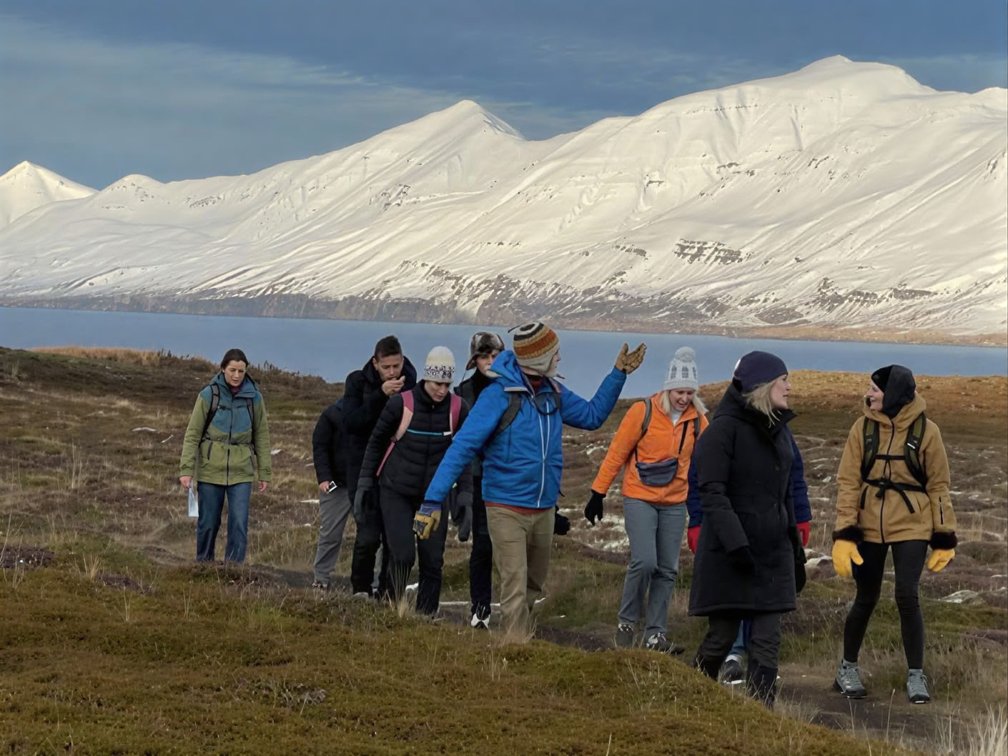 Yoga retiro bajo las Luces del Norte en Islandia – Fechas Invierno 2026