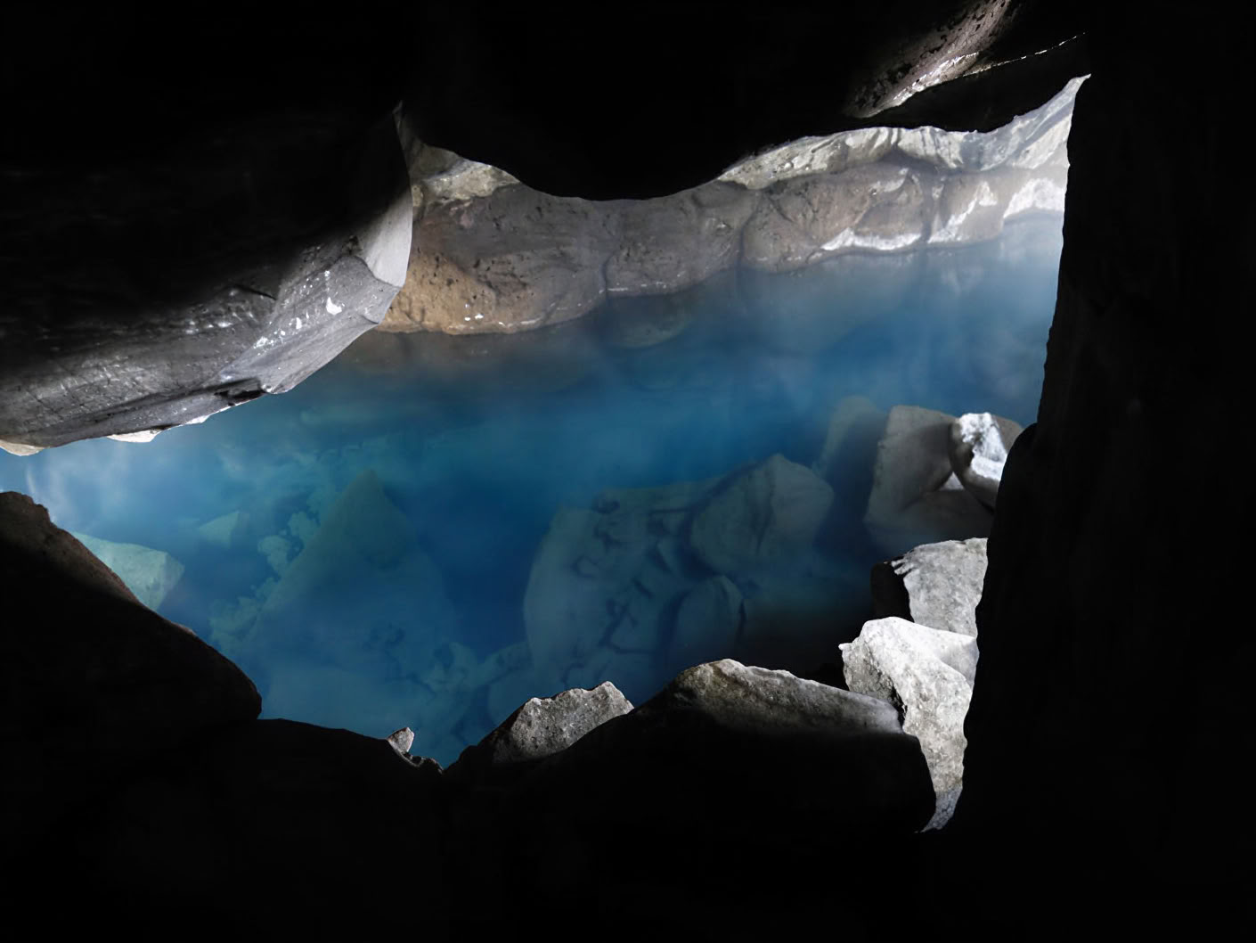 Yoga retiro bajo las Luces del Norte en Islandia – Fechas Invierno 2026