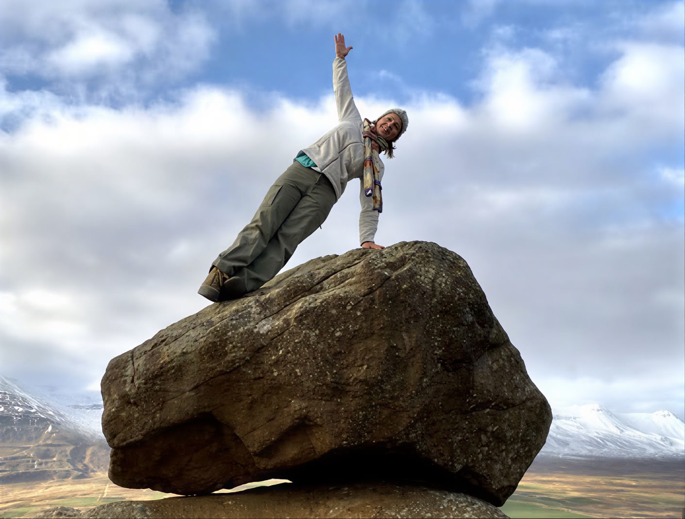 Yoga & Hike Retiro de Otoño Dorado Islandia – Fechas 2026