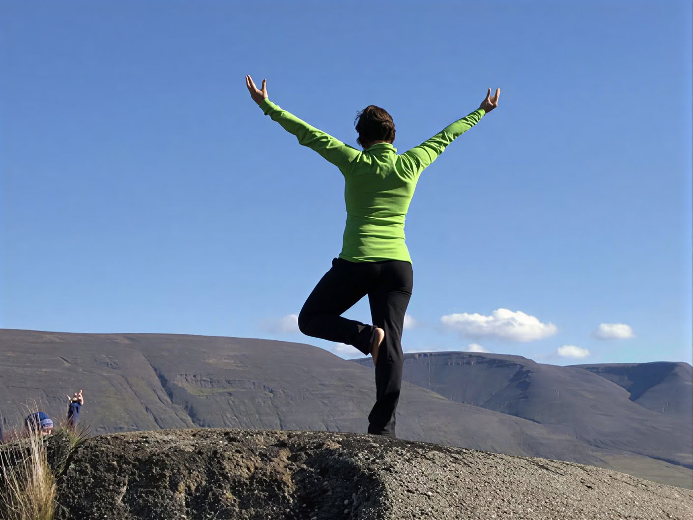 Yoga & Hike Retiro de Otoño Dorado Islandia – Fechas 2026
