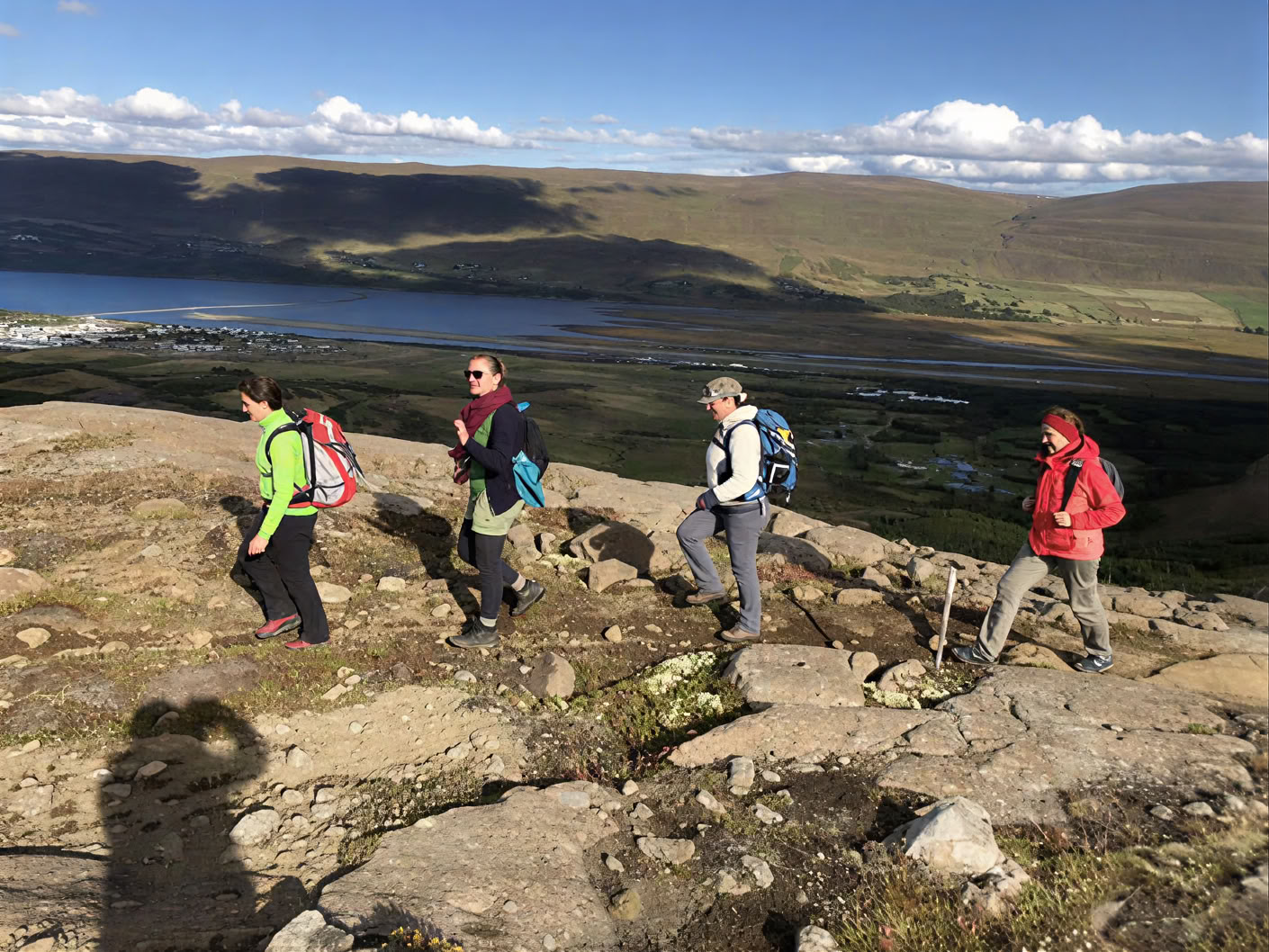 Yoga & hike - retiro de otoño en Islandia