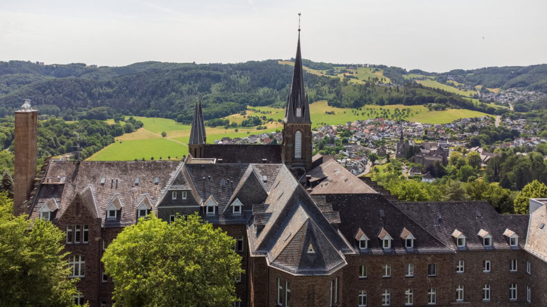 Yoga-Detox-Retiro with Hiking at Kloster Waldbreitbach