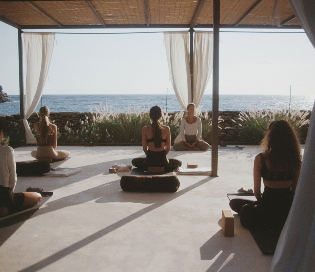 Lightness Of Being: Un Retiro de Yoga y Meditación