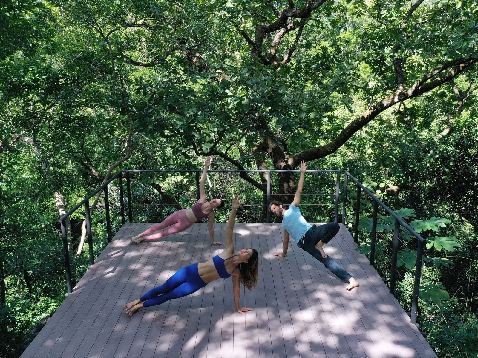Yoga junto al Acantilado