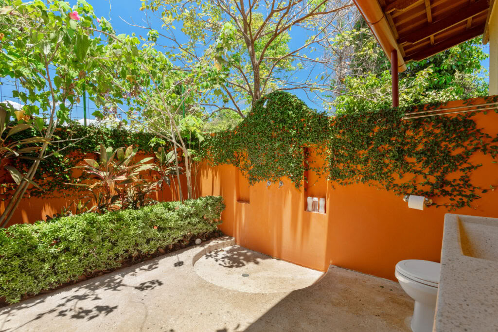 Ayurvedic Yoga Retiro – Chloe Haddad