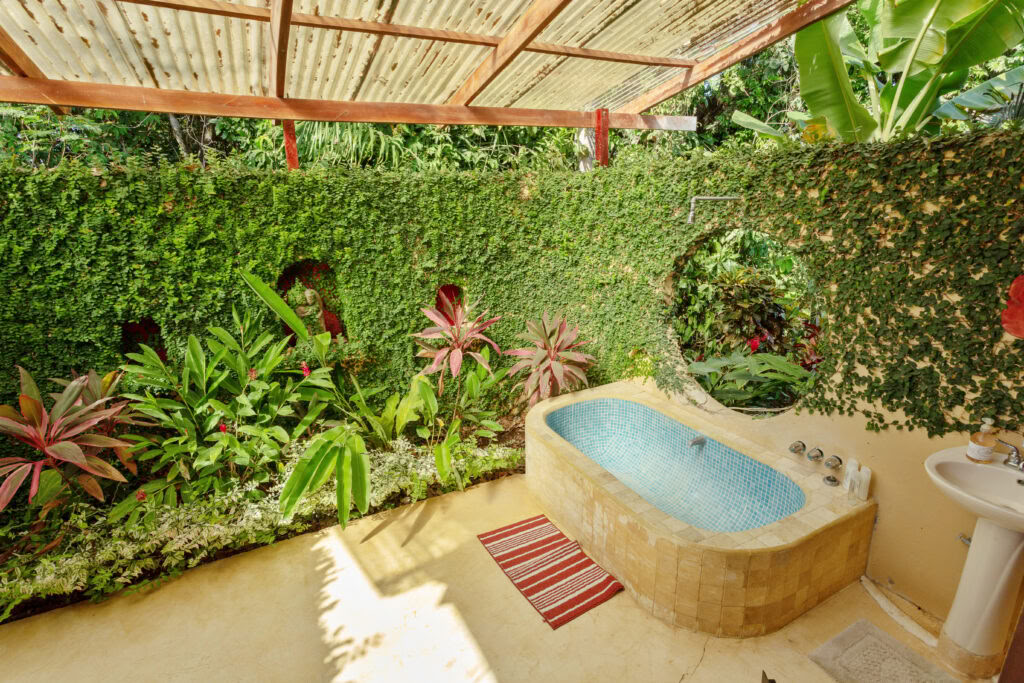 Ayurvedic Yoga Retiro – Chloe Haddad