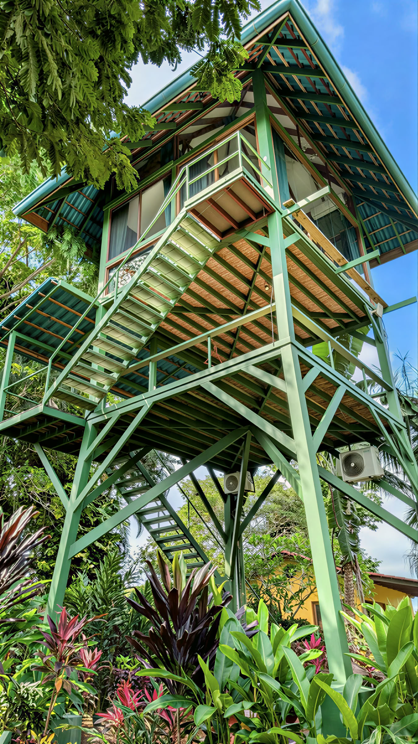 Ayurvedic Yoga Retiro – Chloe Haddad