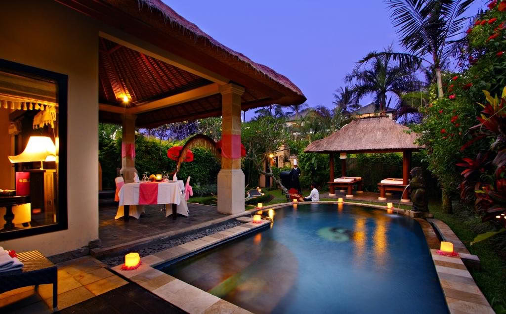 Villa con piscina de laguna