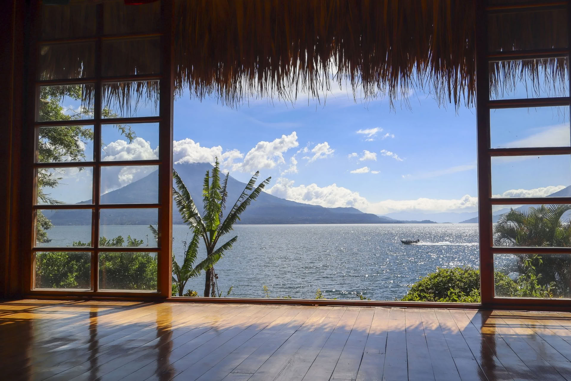 Spirit of Atitlán: Yoga, Sound, and Wellness Retiro / Settle Into Stillness — Villa Sumaya