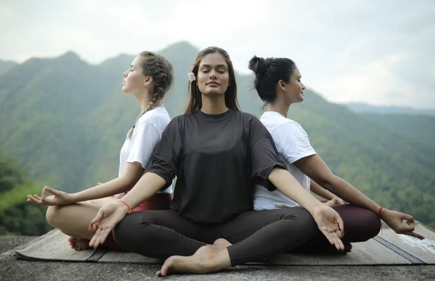 Formación de profesores de yoga de 300 horas en Rishikesh – 05 Oct - 03 Nov 2026