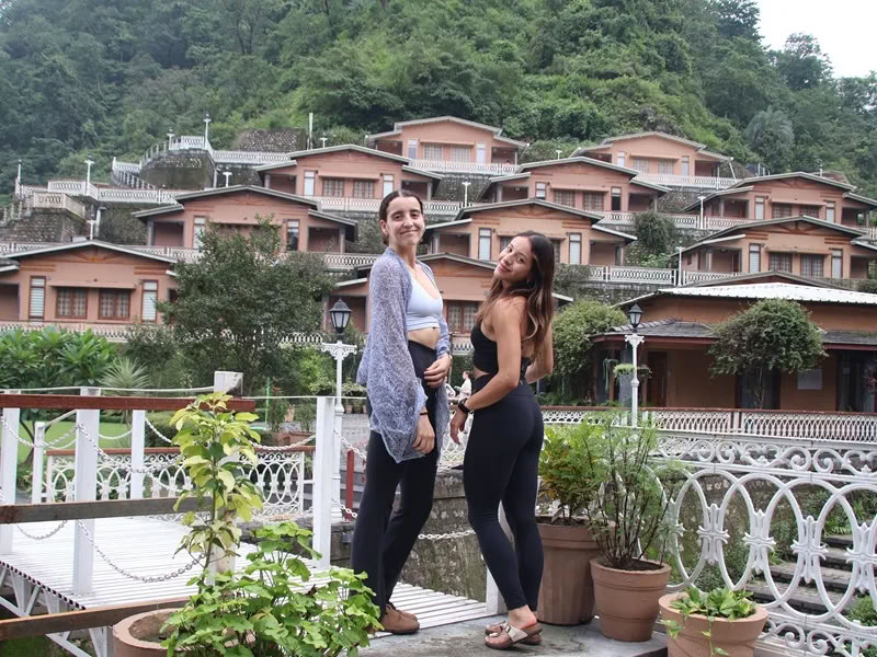 Formación de Profesores de Yoga de 200 horas (RYT 200 en India) – Noviembre 2026