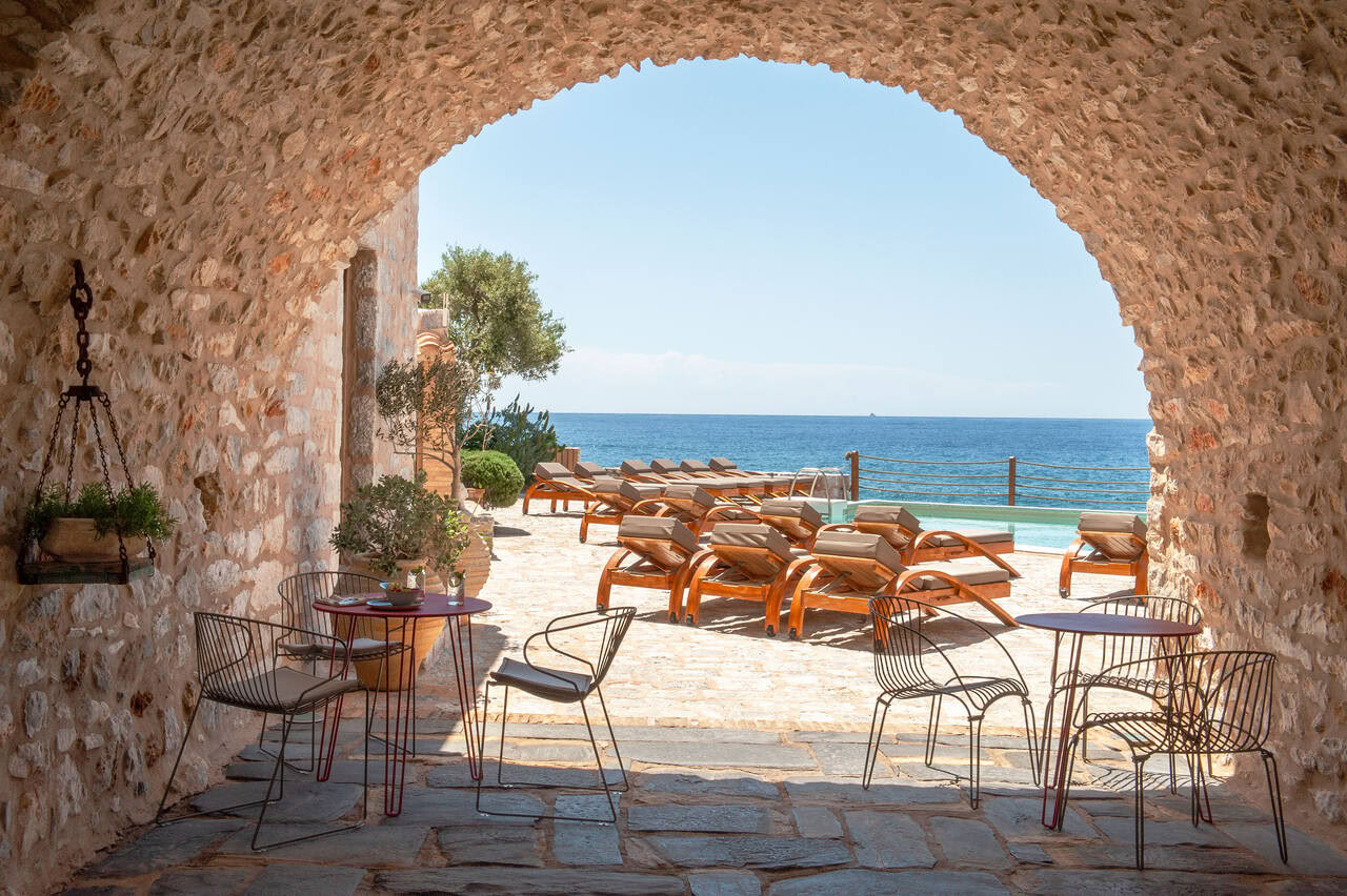 Escape to the Mediterranean: Retiro de yoga en Grecia