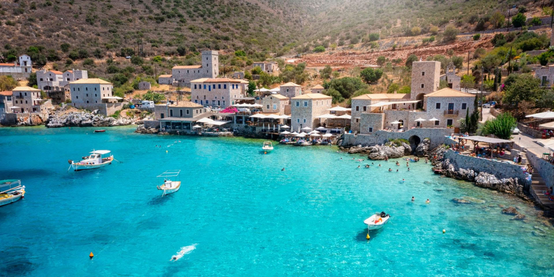 Escape to the Mediterranean: Retiro de yoga en Grecia