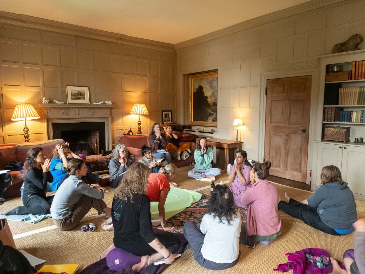 Reset and Restore Monthly Wellbeing Club – 8 de agosto de 2026 - Riverside Yoga: Movimiento, Luz y Flujo