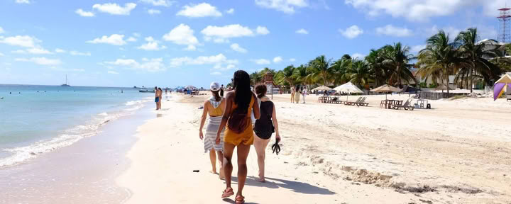 Retiro de yoga en México con Hot Yoga House