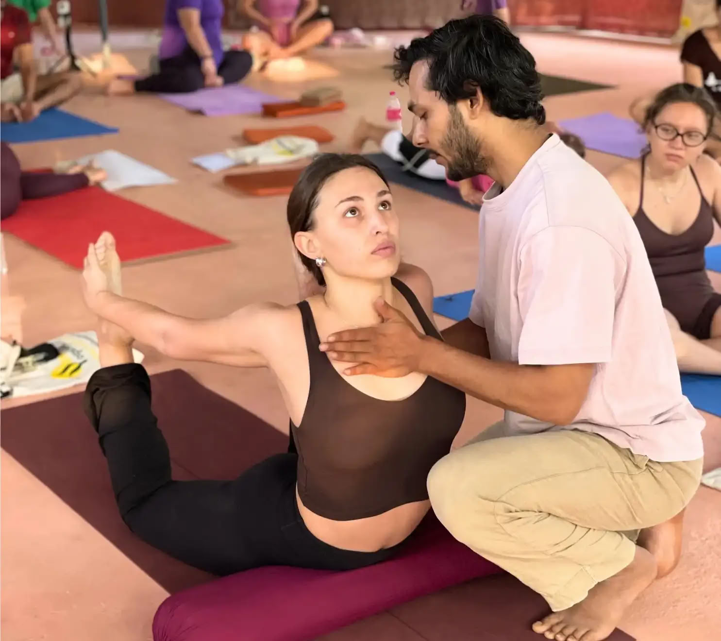 Entrenamiento de Profesor de Yoga de 500 Horas en Kerala – 3 Oct – 26 Oct 2026