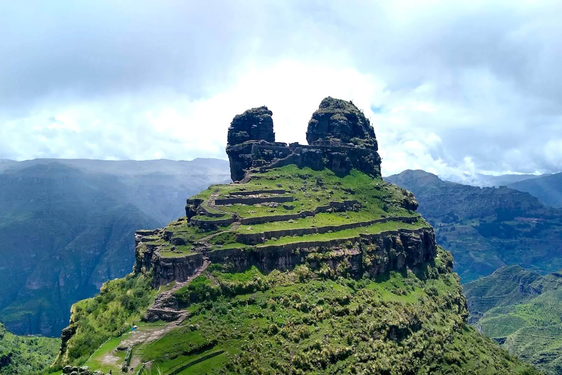 Trek a las ruinas antiguas de Waqrapukara (día completo)