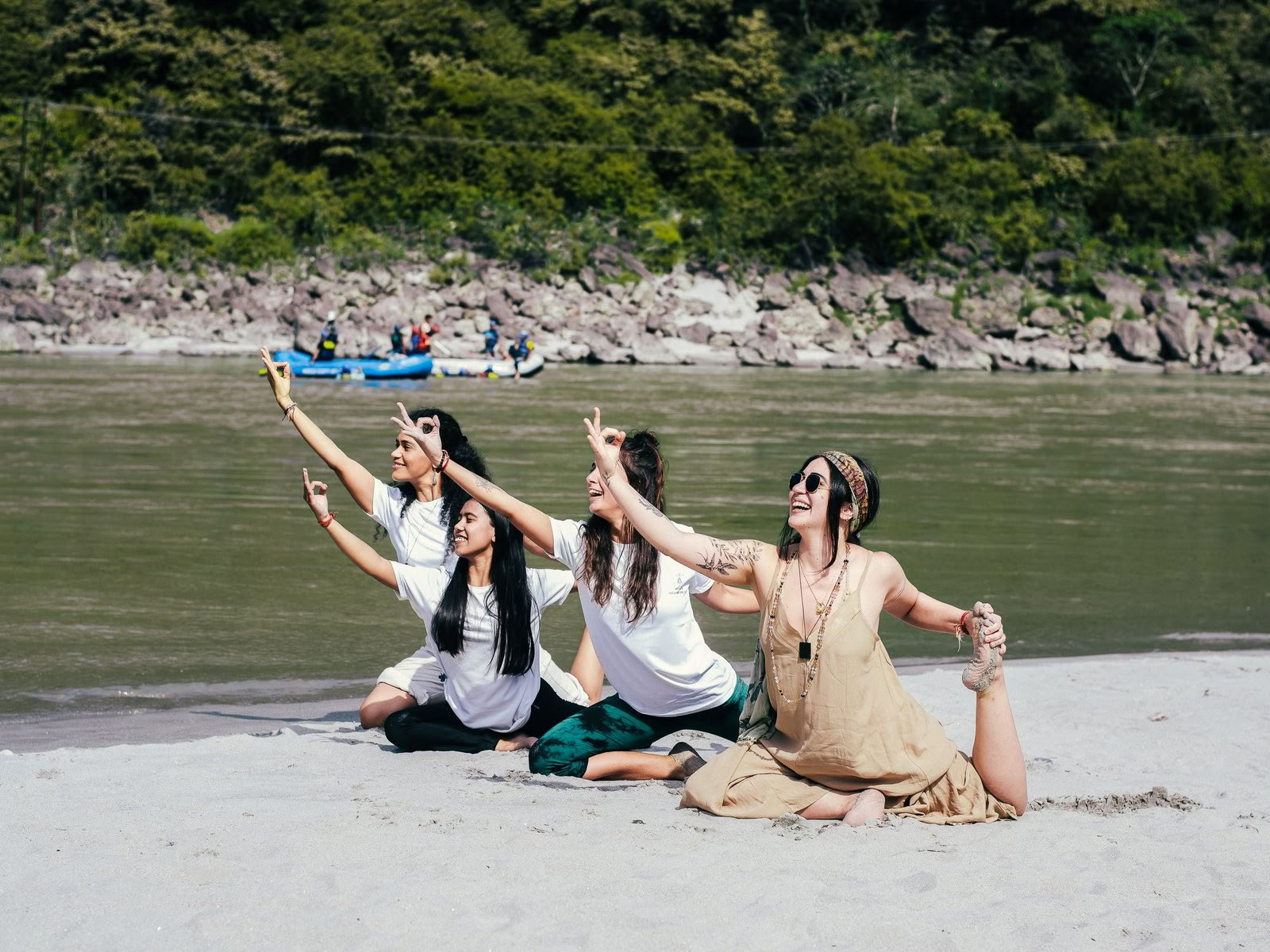 Formación de Profesores de Yoga de 200 Horas Especial en Rishikesh – 3.º - 30.º Oct 2026