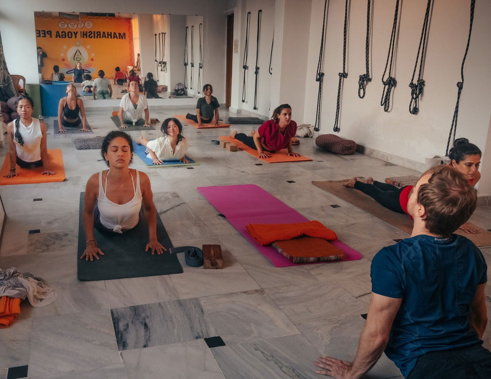 Formación de Profesores de Yoga de 200 horas Especial en Rishikesh – 3 al 30 de abril de 2027