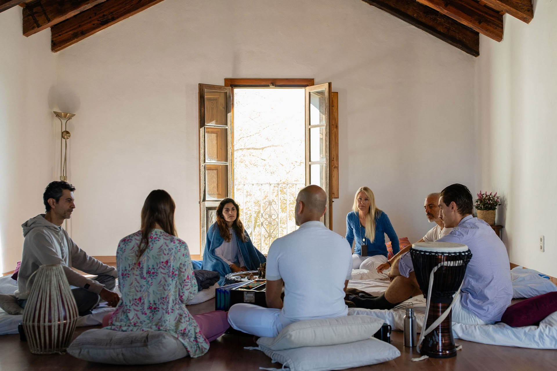 Día de retiro de breathwork, meditación y microdosing