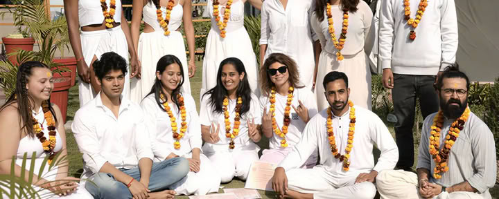 TTC de Yoga Aéreo en Rishikesh