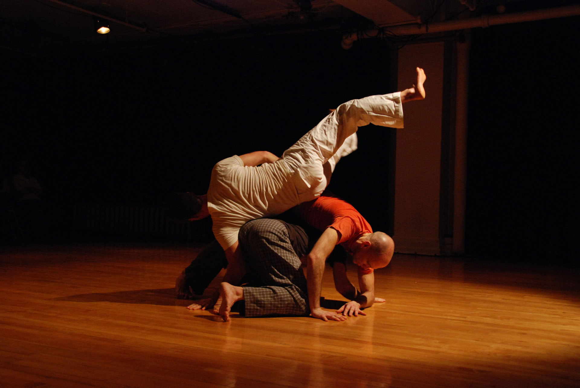 Taller de conciencia compositiva en improvisación de contacto