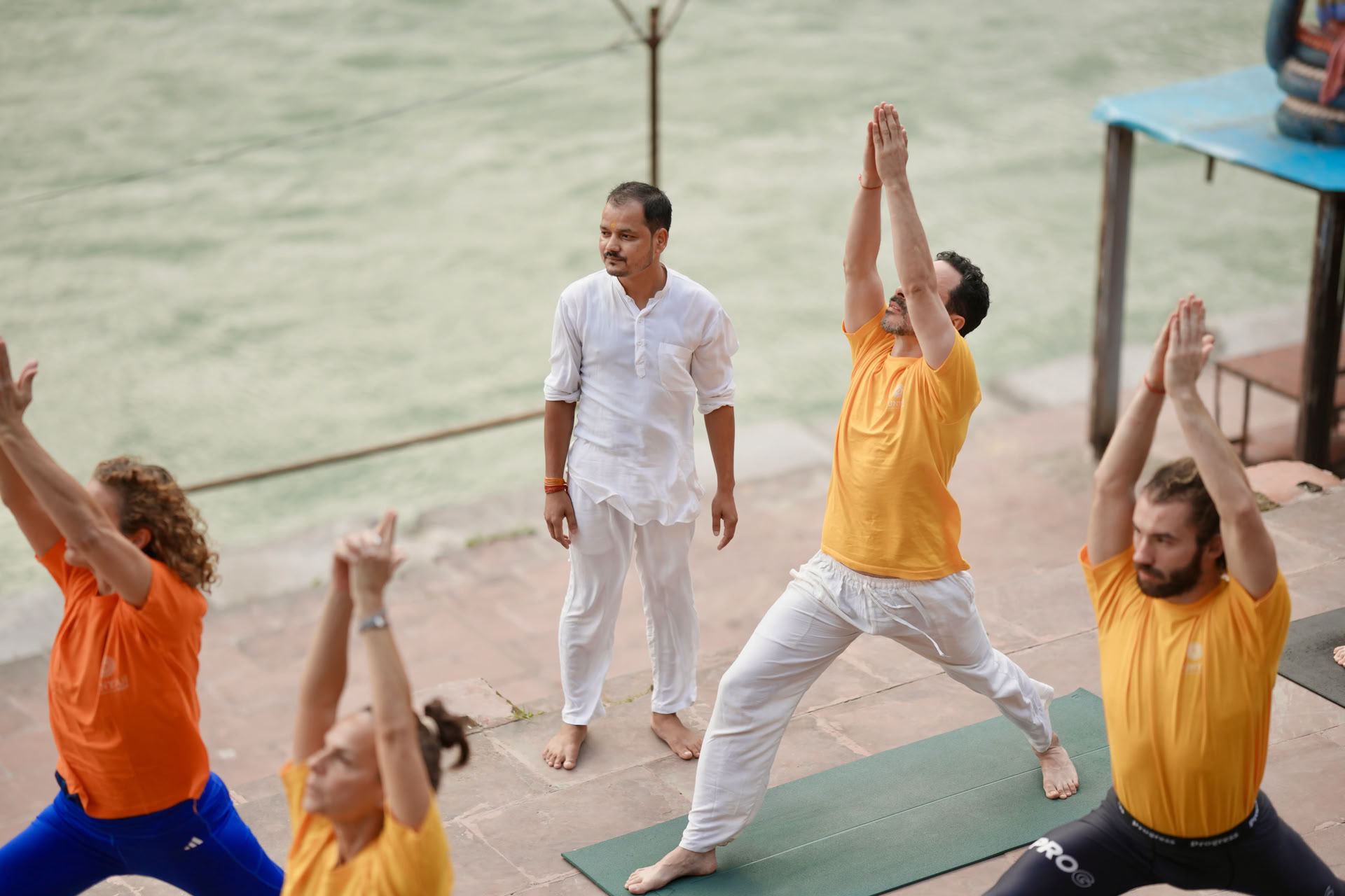 Formación de Profesores de Yoga de 200 horas – 5 oct - 23 oct 2026