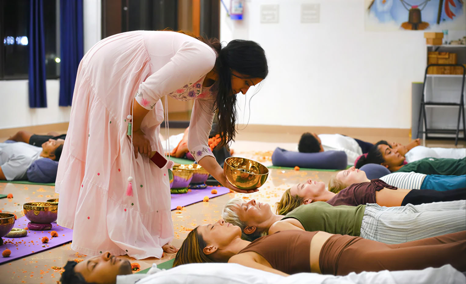 Formación de profesores de yoga de sanación con sonido en Rishikesh