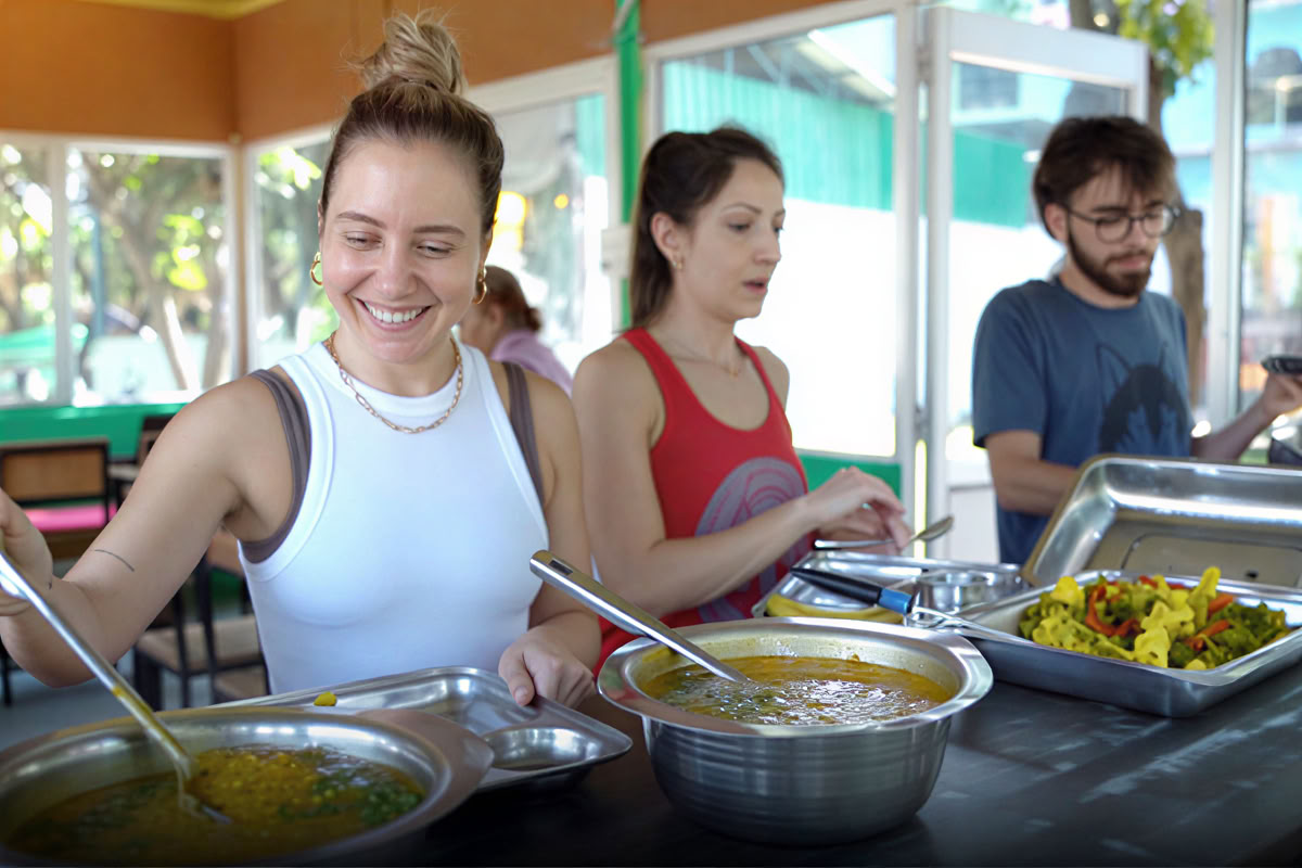 Formación de profesores de yoga de sanación con sonido en Rishikesh