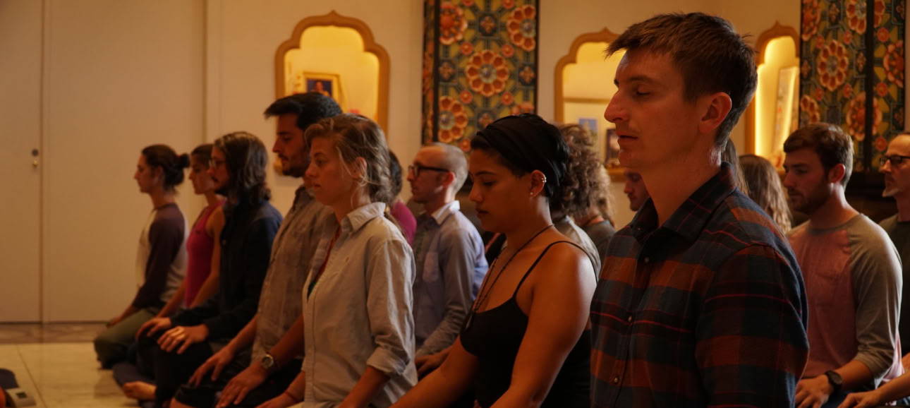 Encontrar la calma y la claridad a través de la respiración: un retiro de meditación guiada
