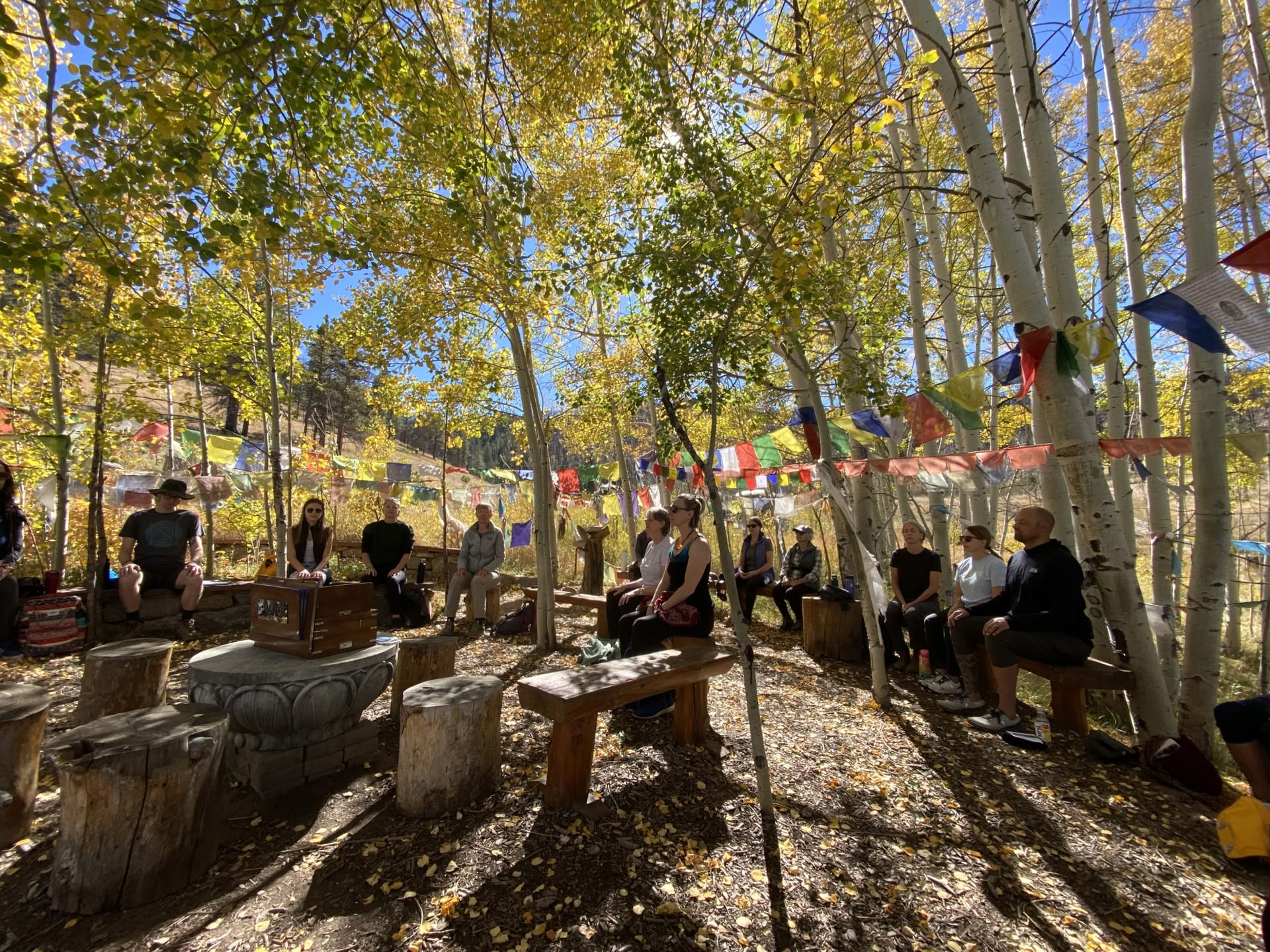 Turning Inward: Un retiro de yoga de otoño