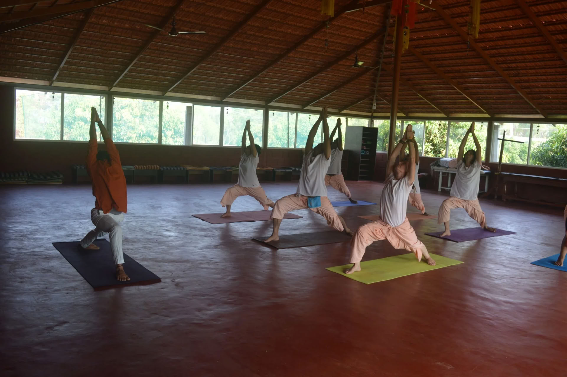 Formación de Profesores de Yoga de 200 horas en Portugal