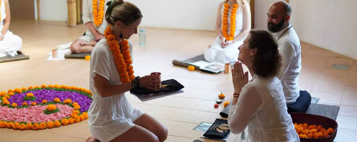 Formación de Profesores de Yoga de 200 horas en Portugal