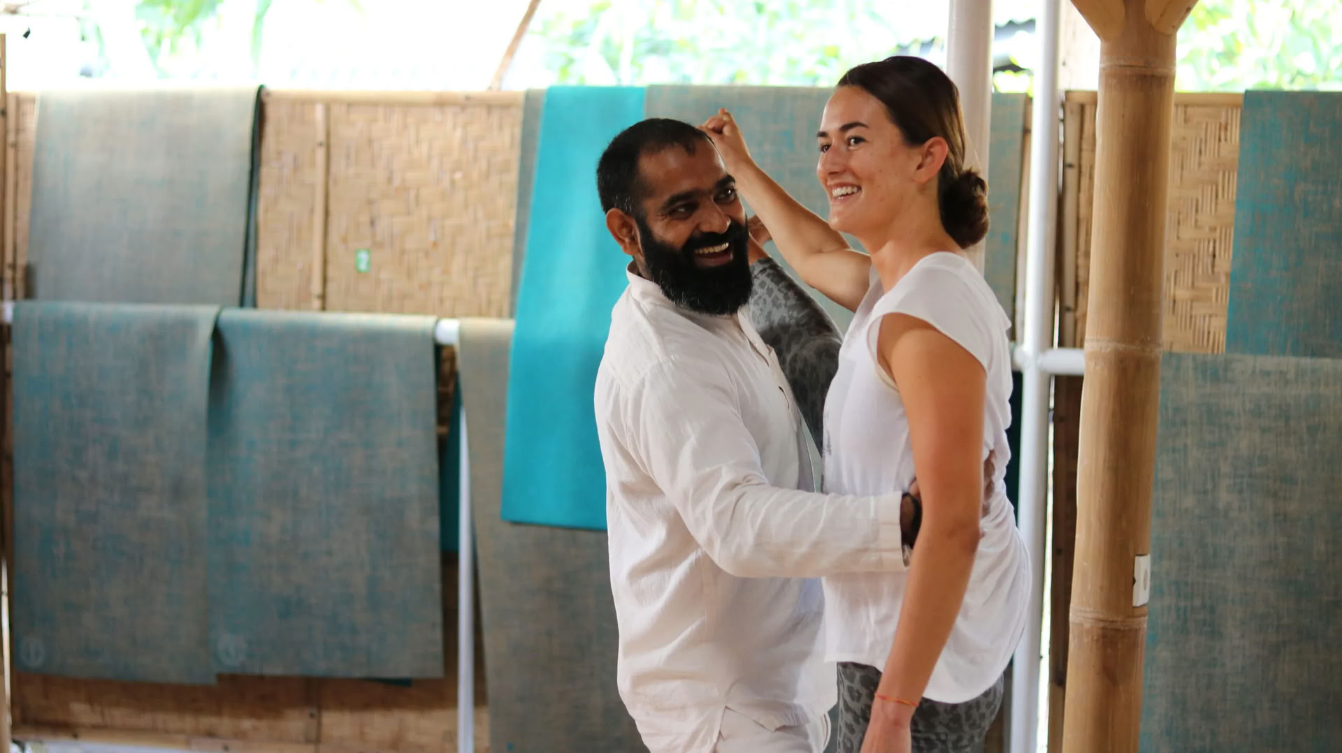 200 horas Formación de Profesores de Yoga Vancouver Canadá
